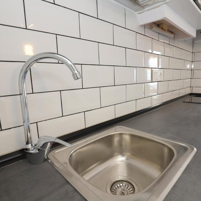 DIFFERENTFLATS Inter2 - Estudio con terraza - 12