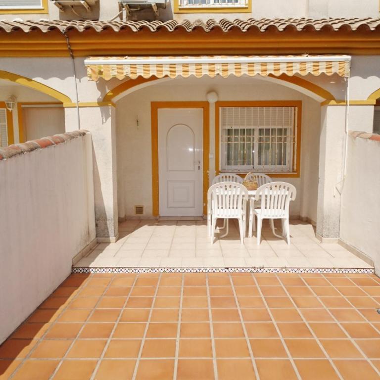 LA PLAYA OLIVA - CASA 20 Alquiler solo Familias - Apartamento de 2 dormitorios - 4