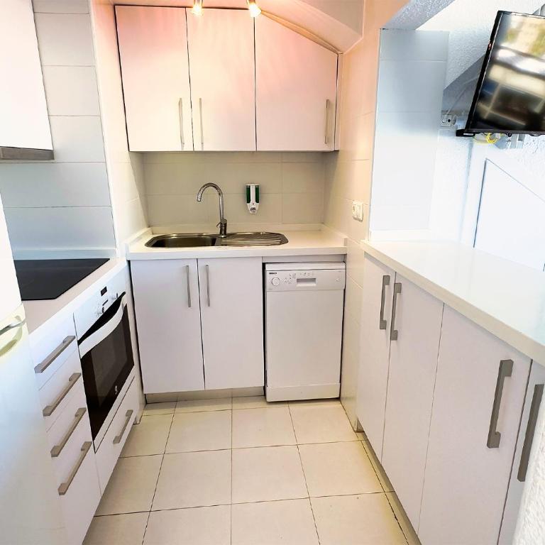 Skol 705. Two Bedrooms Duplex Apartment with Amazing Sea Views - Two-Bedroom Apartment - 11