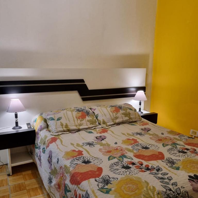 Hostel Estoril - Double Room with Private Bathroom - 2