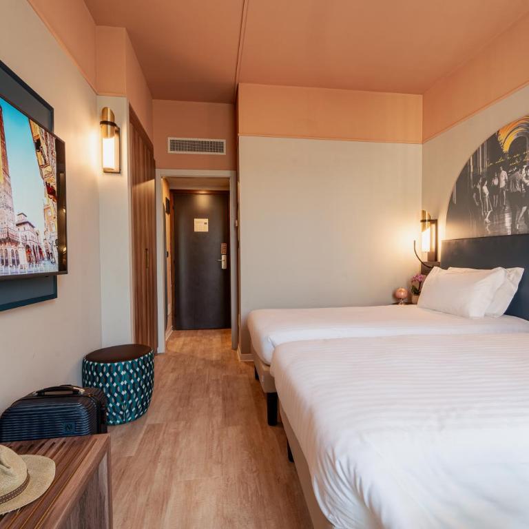 Mercure Bologna Centro - Renovated Twin Superior Room - 10