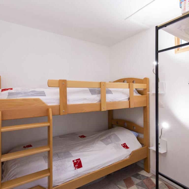 Appt 4 pers centre village balcon draps fournis garage accueil vélo fibre - Apartment mit 2 Schlafzimmern - 13