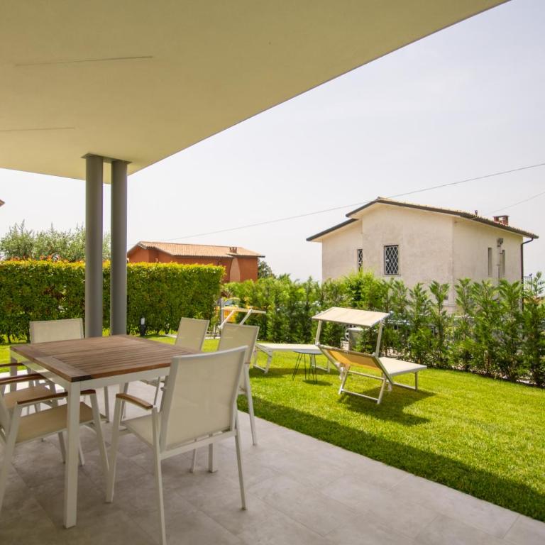 Villa Oliveto 24 - Appartamento con 2 Camere da Letto e Vista Lago - 11