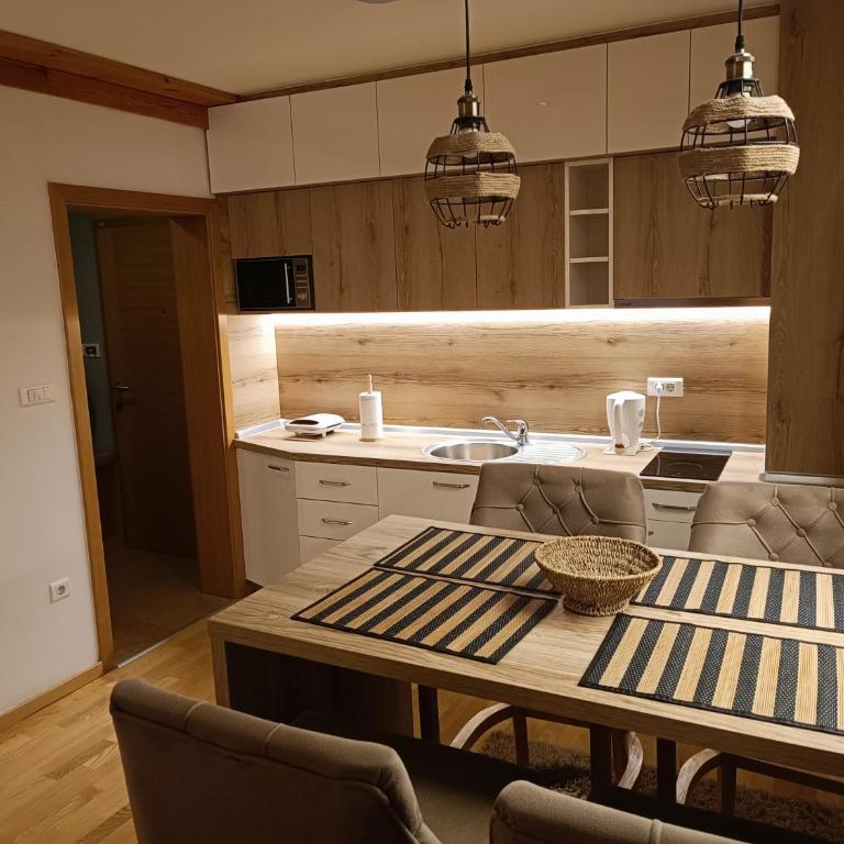 Apartman 310- Aparthotel Vučko Jahorina privatni apartman - Superior One-Bedroom Apartment - 5