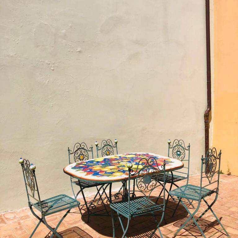 Tenuta Guinigi Antico Borgo di Matraia - Exclusive Holidays apartments & Pool - Appartamento Familiare con 2 Camere da Letto, Soppalco, Vista e Patio - 3