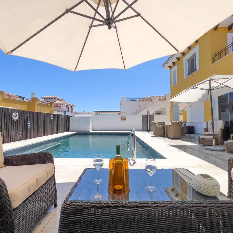 Villa Sam 3 Bedroom Villa in Mar Menor Golf - Three-Bedroom Villa - 1
