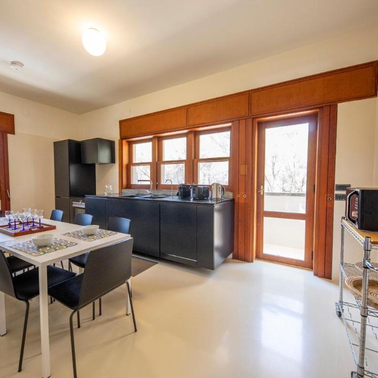 Casa Mitra - Deluxe Two-Bedroom Apartment with Terrace - 24