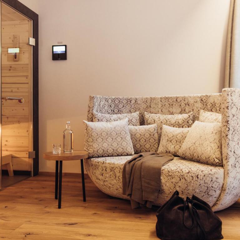 Hotel habicher hof - Your 4-Star Superior Wellness Hideaway - Suite with Sauna - 2