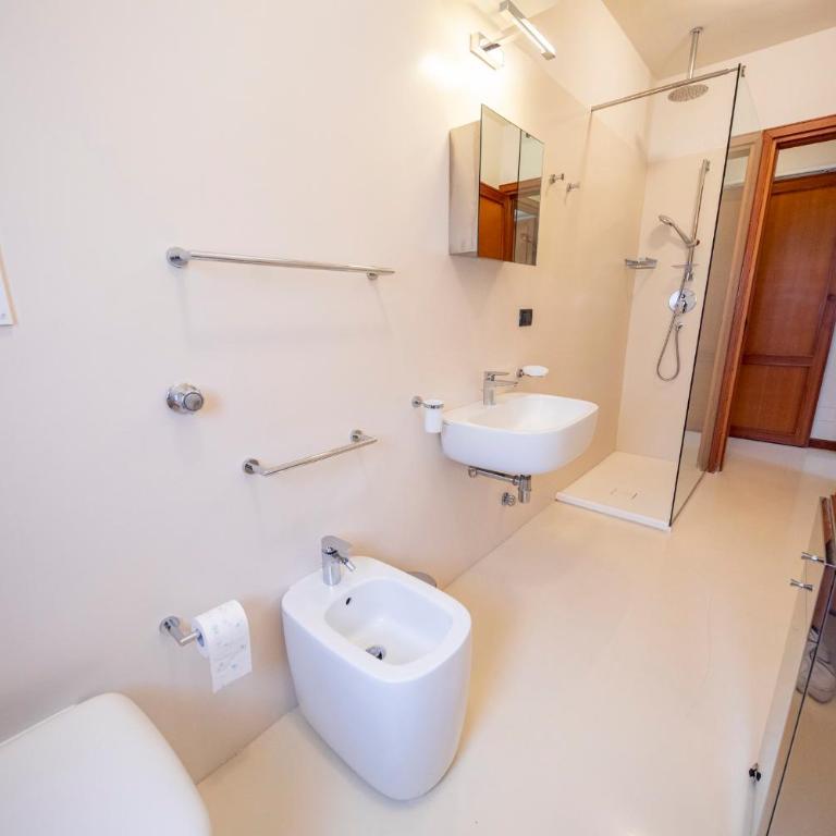 Casa Mitra - Deluxe Quadruple Room - 18