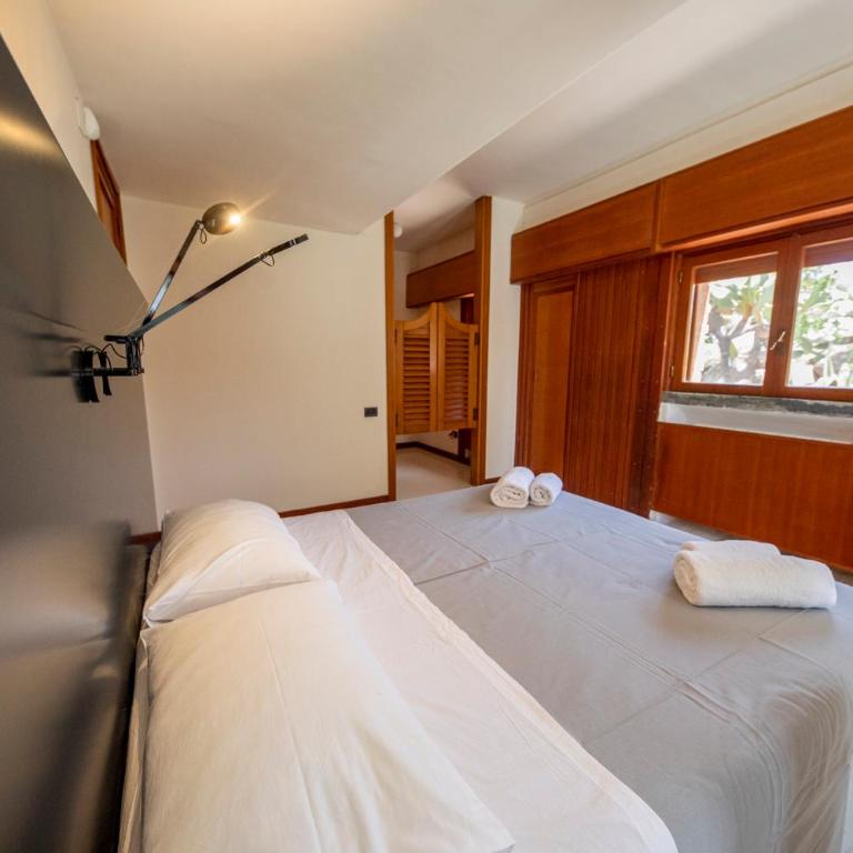 Casa Mitra - Deluxe Quadruple Room - 13