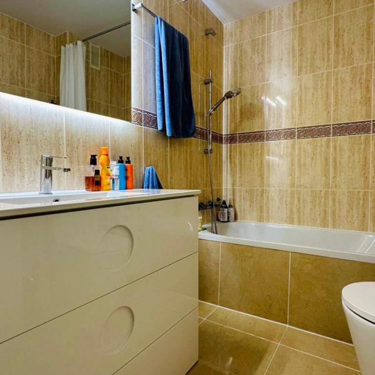 La Rosaleda 17 - Two-Bedroom Apartment - 6