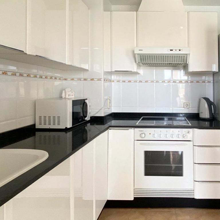 La Rosaleda 17 - Two-Bedroom Apartment - 12