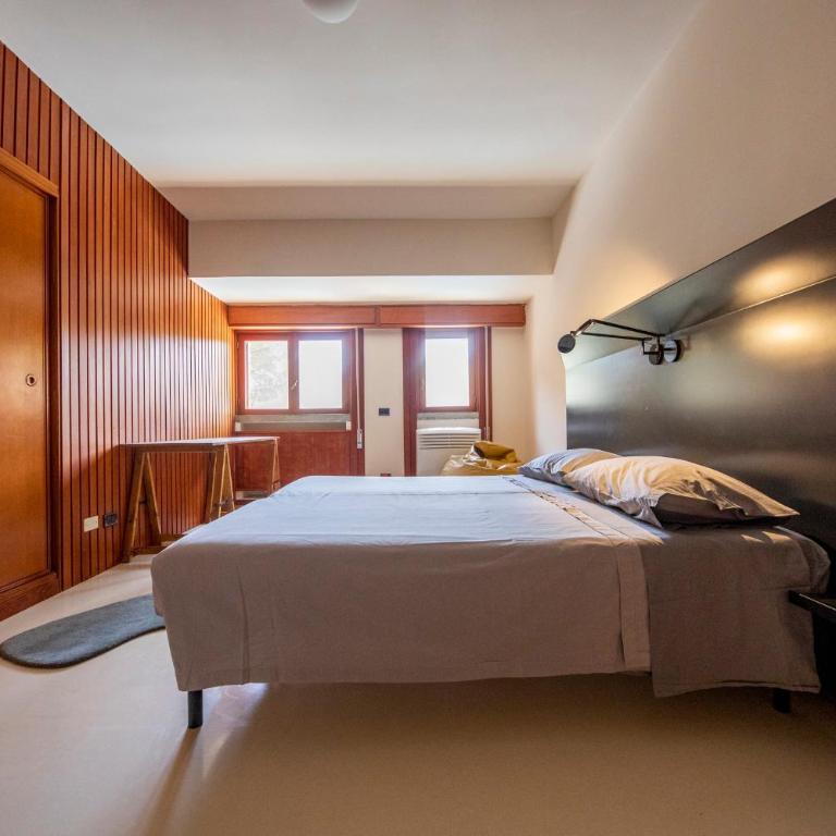 Casa Mitra - Large Double Room - 11