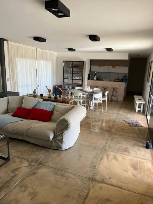 Maravillosa Casa 3 dorm. - Lago Los Molinos - One-Bedroom House - 15