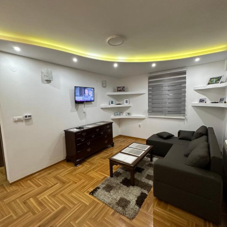 Port 1 - One-Bedroom Apartment - 7