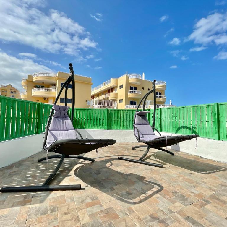 Relax Beach House - Three-Bedroom House - 16