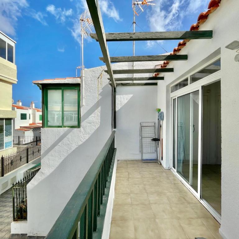 Relax Beach House - Three-Bedroom House - 51