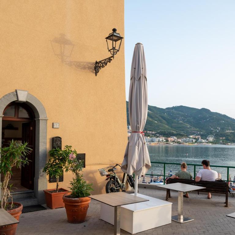 Casa Vacanze Tramonto alla Marina - Double Room with Balcony and Sea View - 4