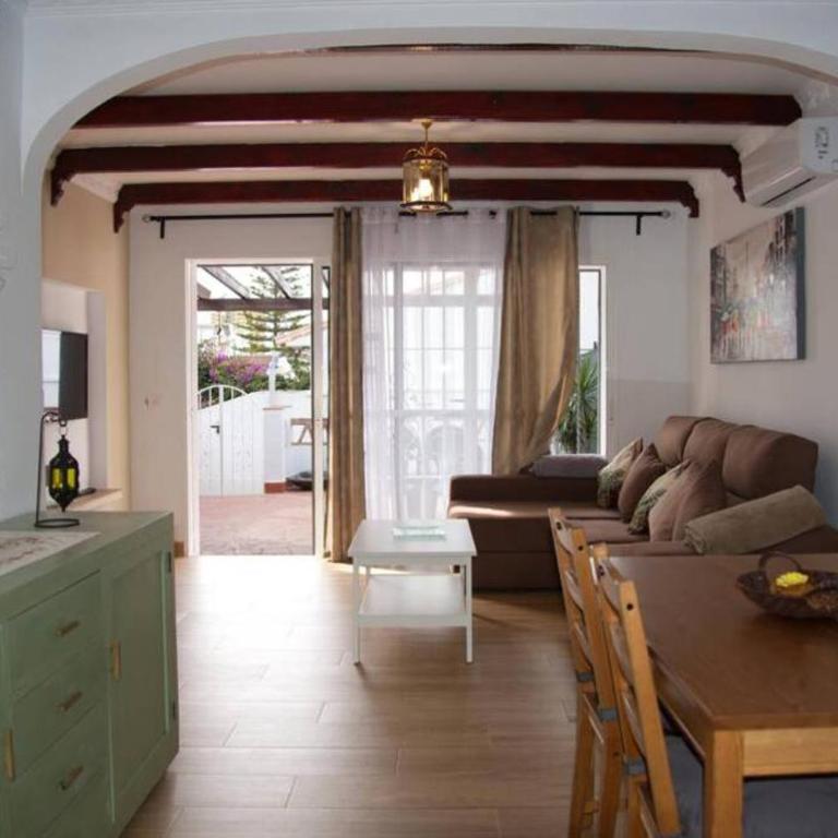 House w shared pool, perfect for small families - Apartamento de 2 dormitorios - 1