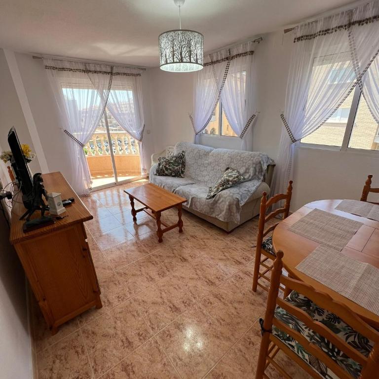 Apartamento Almudena - Three-Bedroom Apartment - 1