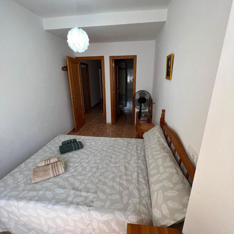 Apartamento Almudena - Three-Bedroom Apartment - 2