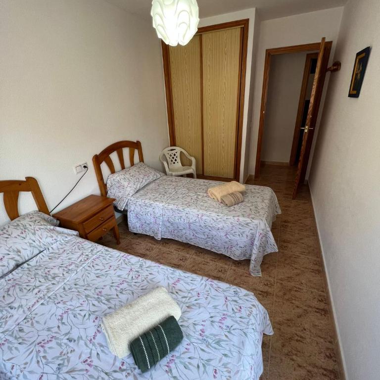 Apartamento Almudena - Three-Bedroom Apartment - 10