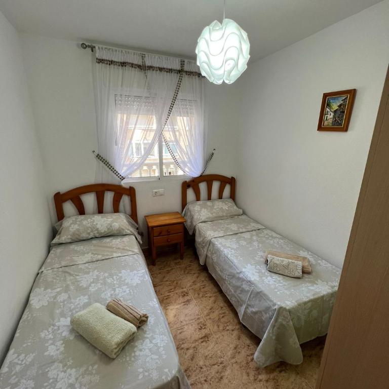 Apartamento Almudena - Three-Bedroom Apartment - 32