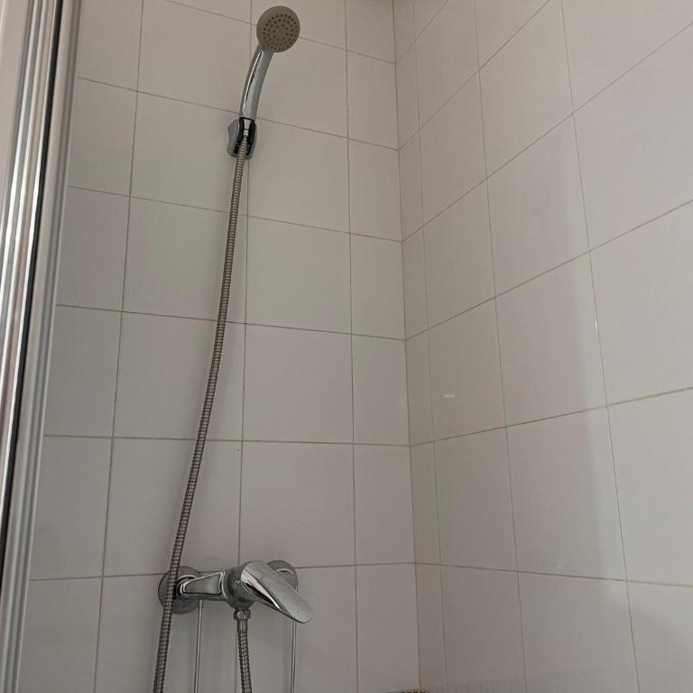 Apartamento con excelente ubicación y terraza privada - Two-Bedroom Apartment - 13