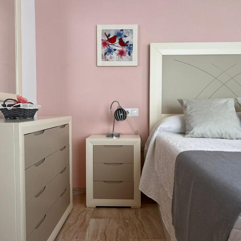 Apartamento con excelente ubicación y terraza privada - Two-Bedroom Apartment - 15