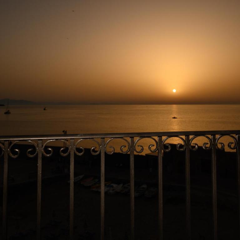 Casa Vacanze Tramonto alla Marina - Double Room with Balcony and Sea View - 46