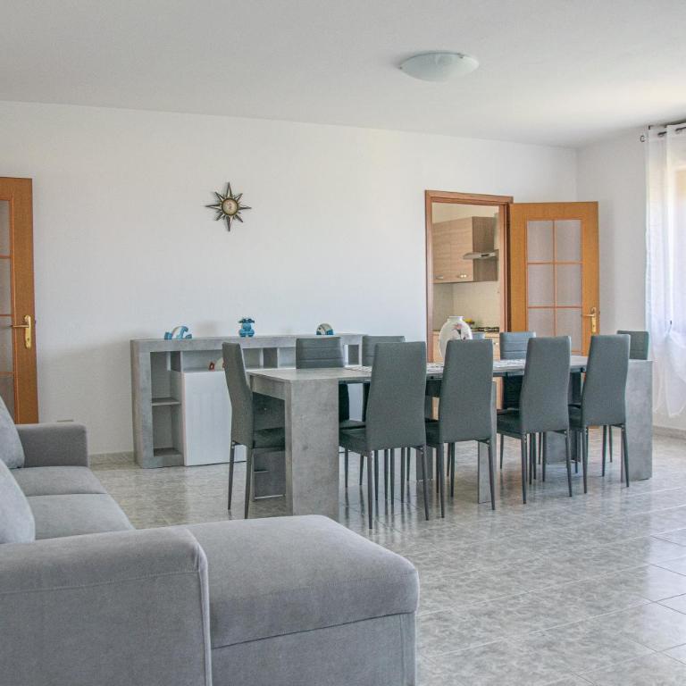 Budget Beds - Appartamento con 3 Camere da Letto - 32