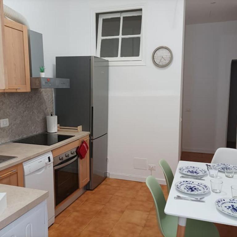 Casa Aprosio, a big apartment in the center of Ventimiglia, 5 minutes from the sea and the train station - Appartamento con 2 Camere da Letto - 17