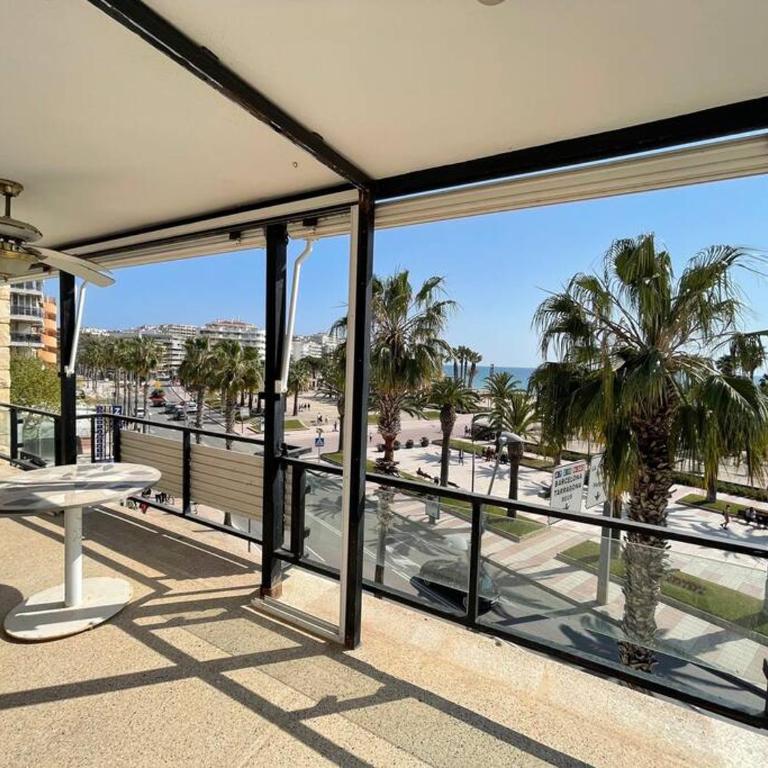 Apartamento en primera línea de mar de Salou - Apartamento - 3
