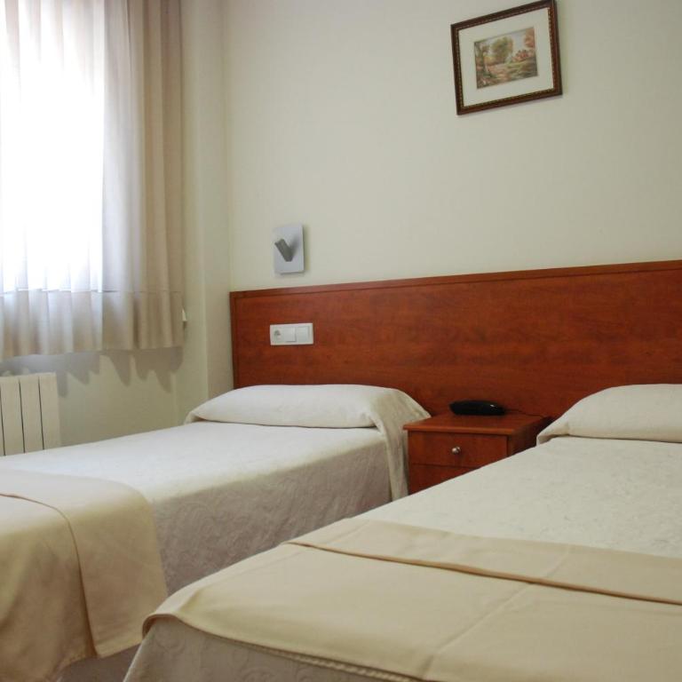 Apartahotel FC Catedral - Habitación Doble - 2 camas - 8