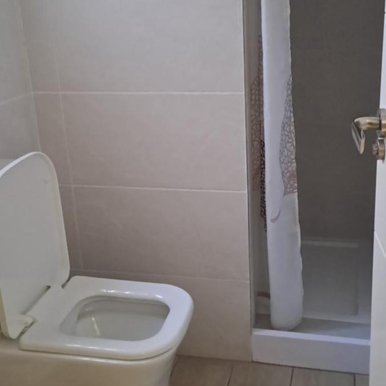LA MARINA - Standard Double Room with Shared Bathroom - 14