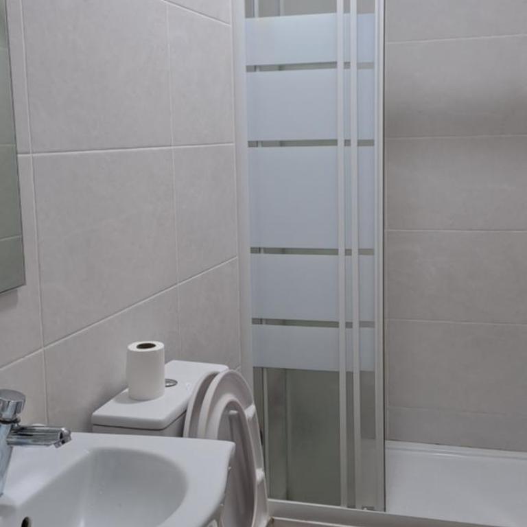 LA MARINA - Standard Double Room with Shared Bathroom - 17