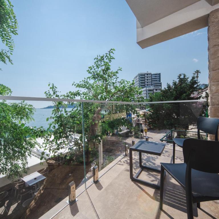 Boutique Hotel Shell - Deluks Dvokrevetna Soba sa Bračnim Krevetom i Pogledom na More - 5