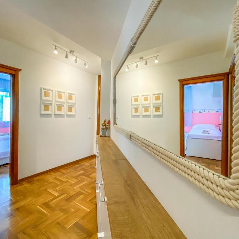 Al Parma City Apartment - Three-Bedroom Apartment - 15