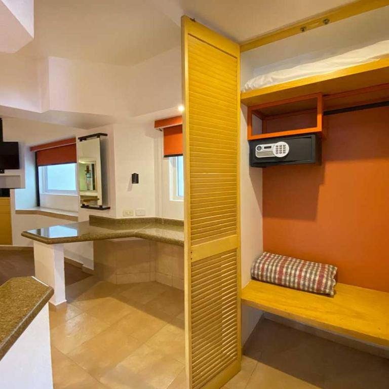 Hotel Villa de Madrid - Habitación Familiar Executive - 7