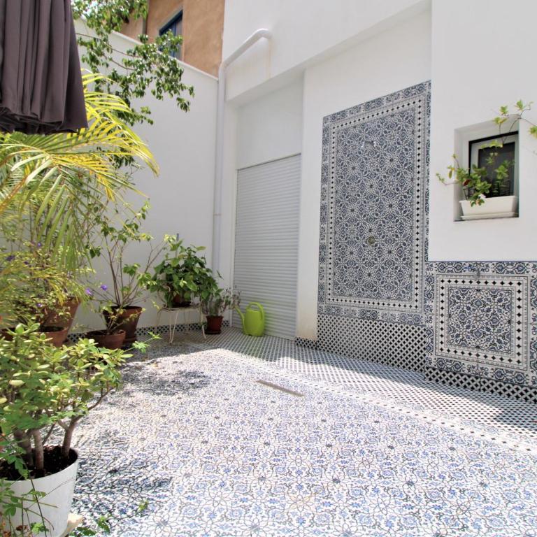 El Patio - Three-Bedroom Apartment - 14