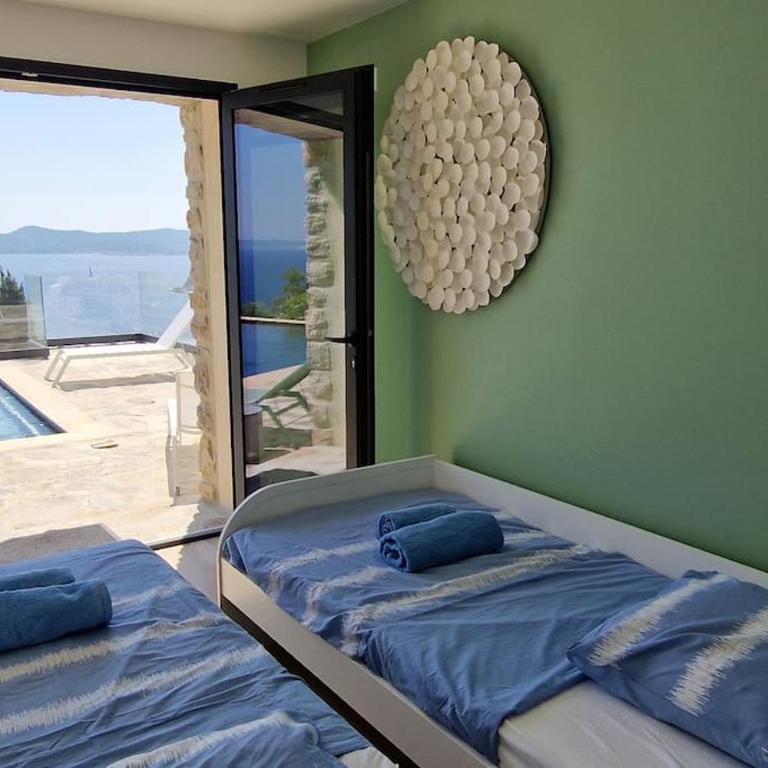 Splendide villa vue mer 180° à 500 m de la plage - Villa - 30