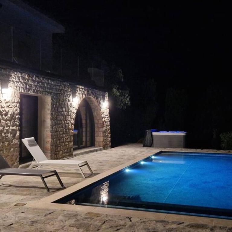 Splendide villa vue mer 180° à 500 m de la plage - Villa - 33