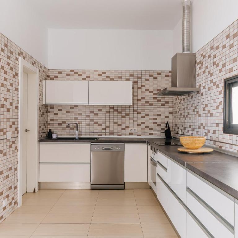 Sunset White Villa - Ocean view, Jakuzzi, Heated Pool, Air-conditioning, Grill - Villa - 6