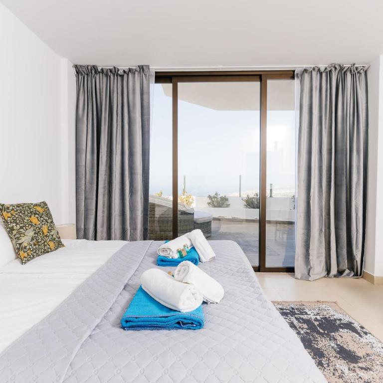 Sunset White Villa - Ocean view, Jakuzzi, Heated Pool, Air-conditioning, Grill - Villa - 20