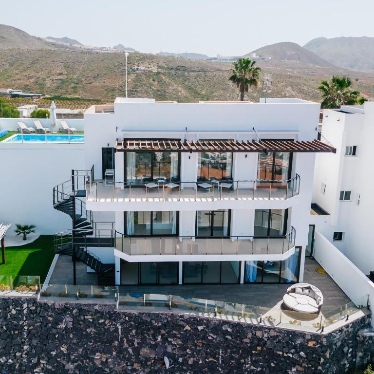 Sunset White Villa - Ocean view, Jakuzzi, Heated Pool, Air-conditioning, Grill - Villa - 40