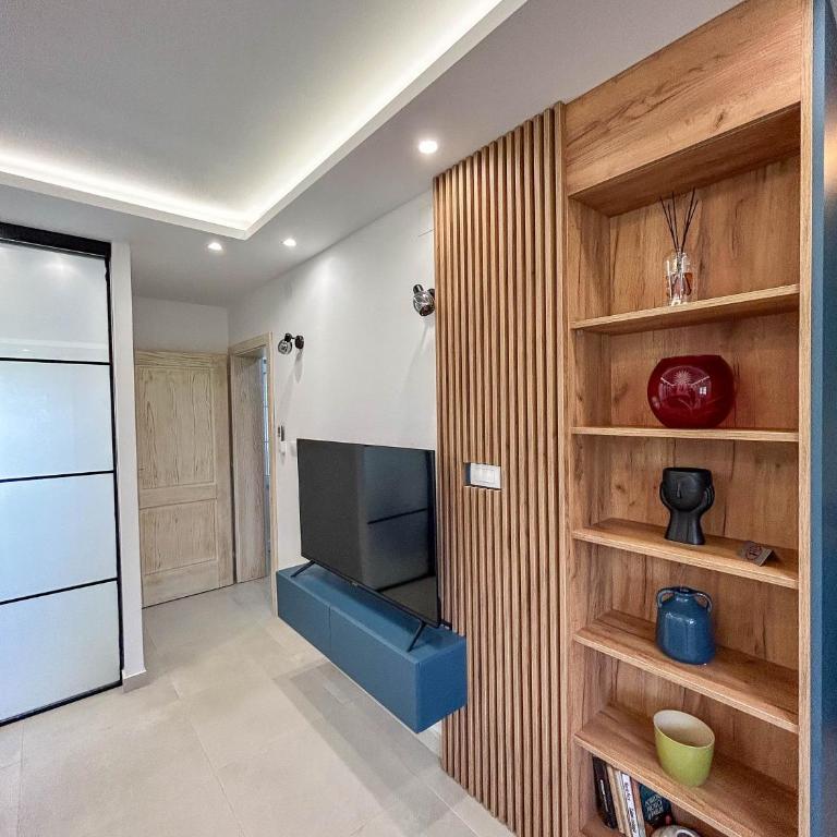 Sunrise Apartment - One-Bedroom Apartment - 9