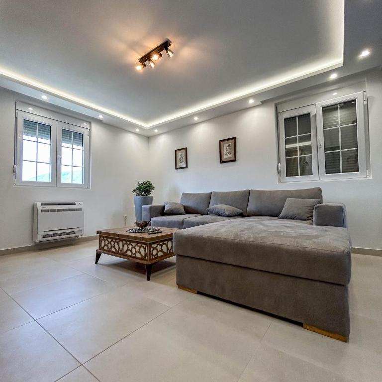 Sunrise Apartment - One-Bedroom Apartment - 7