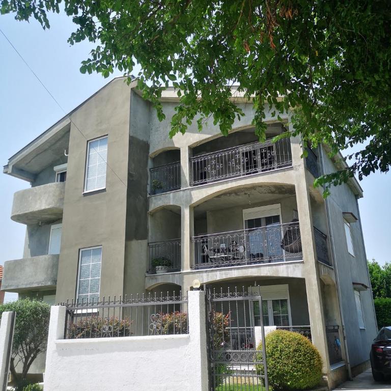 Sunrise Apartment - One-Bedroom Apartment - 27