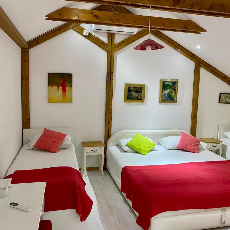 Silent Village Villa with Swimming Pool - Three-Bedroom Villa - 18