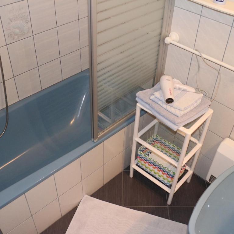 Ferienhaus Renate - Apartment mit Balkon - 33